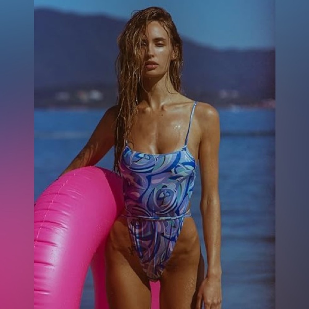 Monica Hansen Beachwear Vintage Chic Money Maker Abstract Blue one piece size M